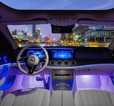 成都奔驰 GLS450 改装：升级主动氛围灯 + 旋转高音，车内氛围与质感双提升